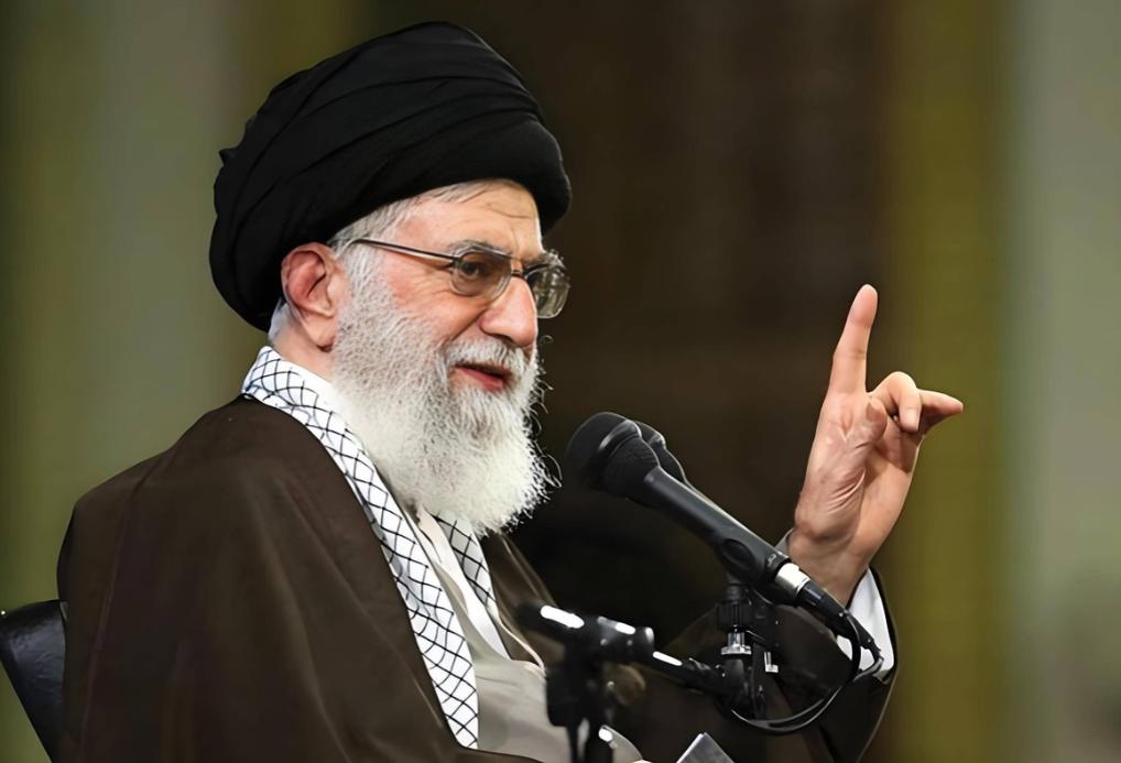 不打伊朗了？俄武器到货，美调转枪口，逼中国外交官收拾包袱走人

1月29日的华盛