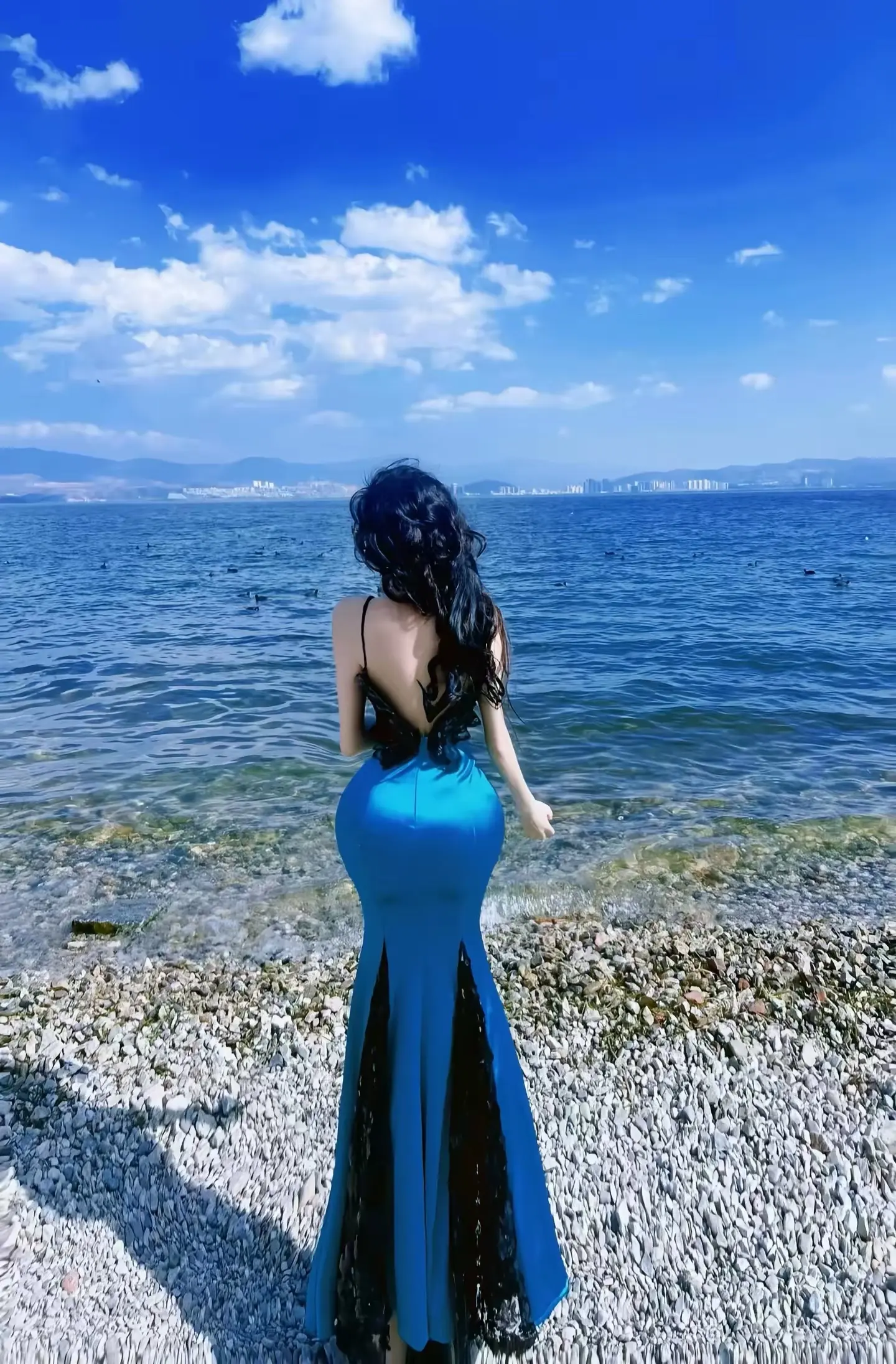 你真的很缺愛嗎 為什麼可以任何人躺在一張床上