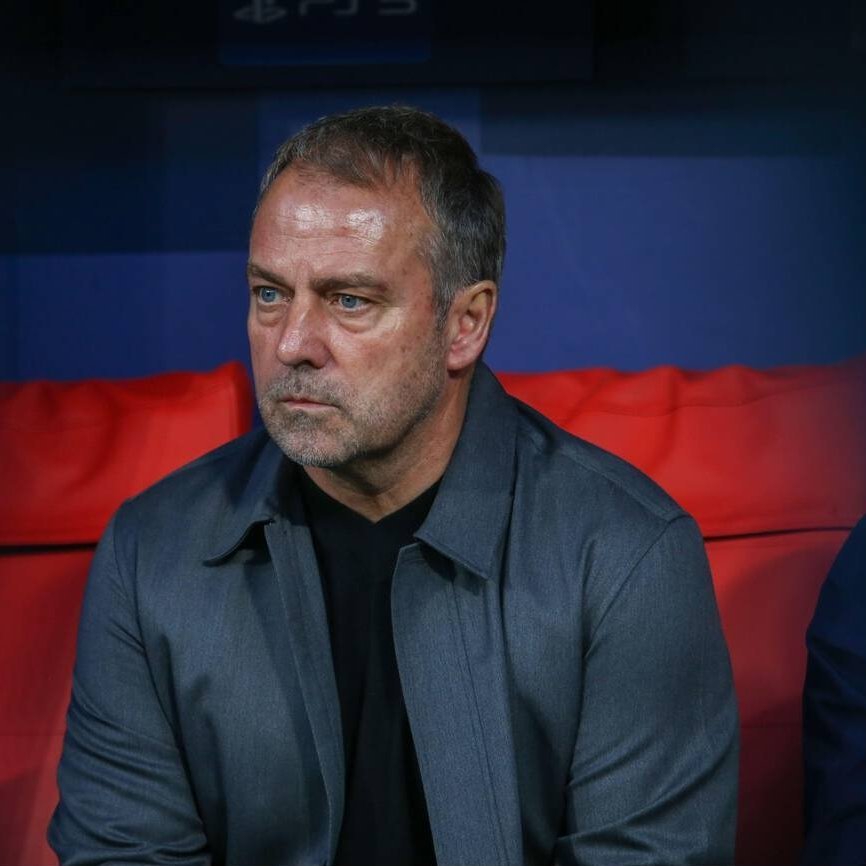 每体：大家一致认为，有必要通过引进2-3名球员来加强球队，以提升整体实力，并在所