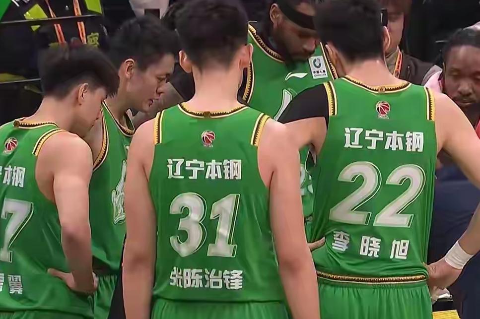 辽宁队剩余七轮比赛，如全赢就稳进前八，甚至可能杀进前六，取代广东队。
从理论上说