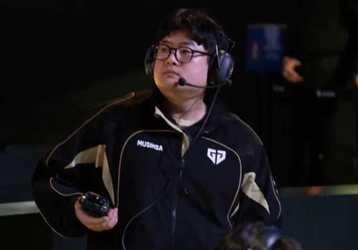 Ryu：队员们整体都有感冒状态不是很好 没想到Kiin卡牌是全胜战绩