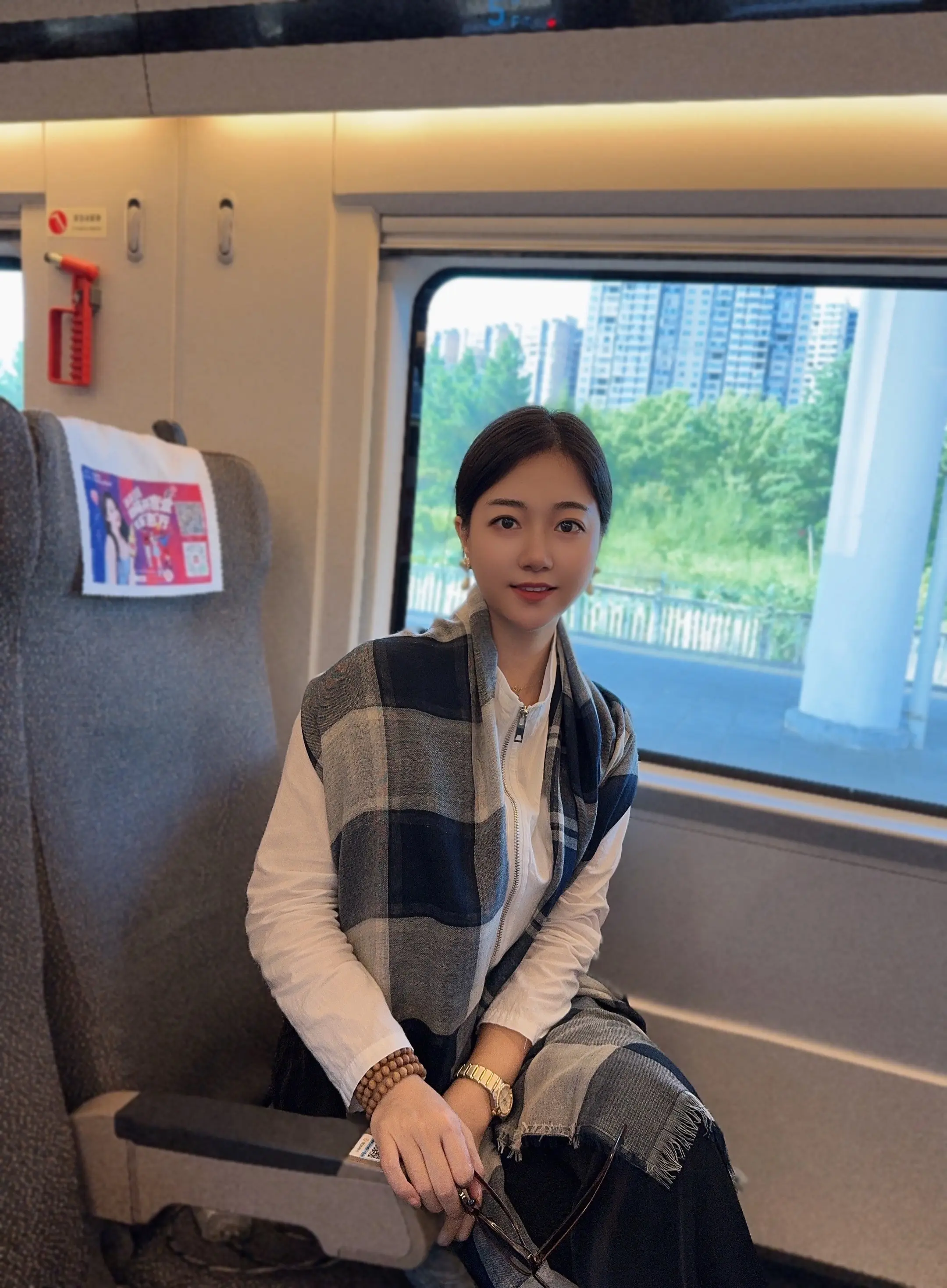 1987年8月的🐰，没对象没备胎，一个人，有人说我孤独，有人说我自由...