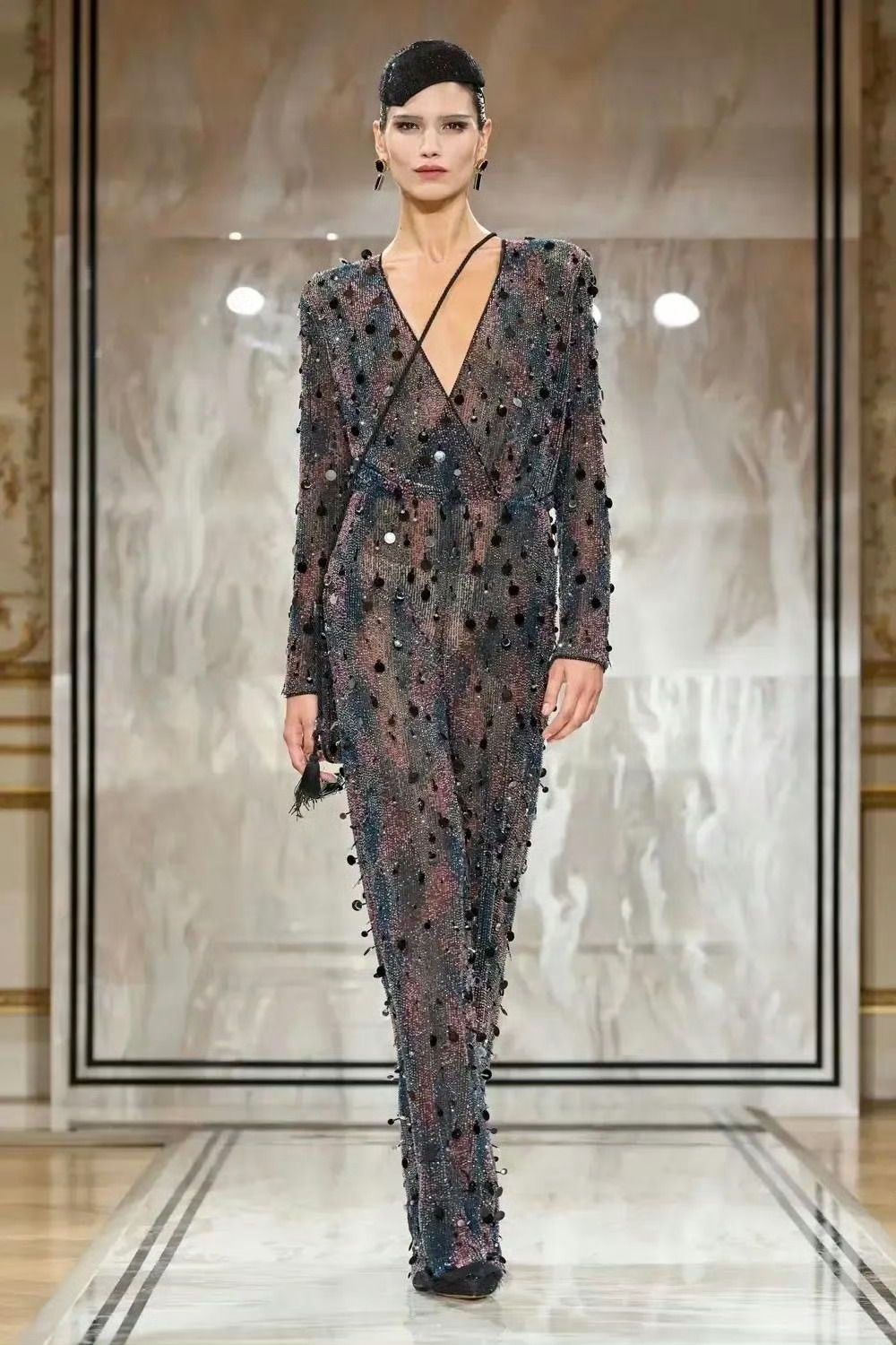 孙俪娘娘白玉兰带来了Armani Privé 2025秋冬高级定制，内娱少见的顶