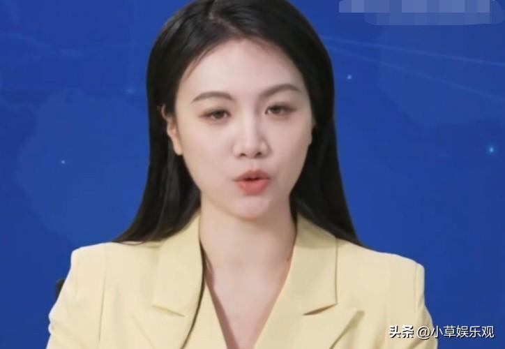 《跳楼机》养活一家公司？何洁一句话撕开乐坛遮羞布。版权费单月四千万，创作者却连房