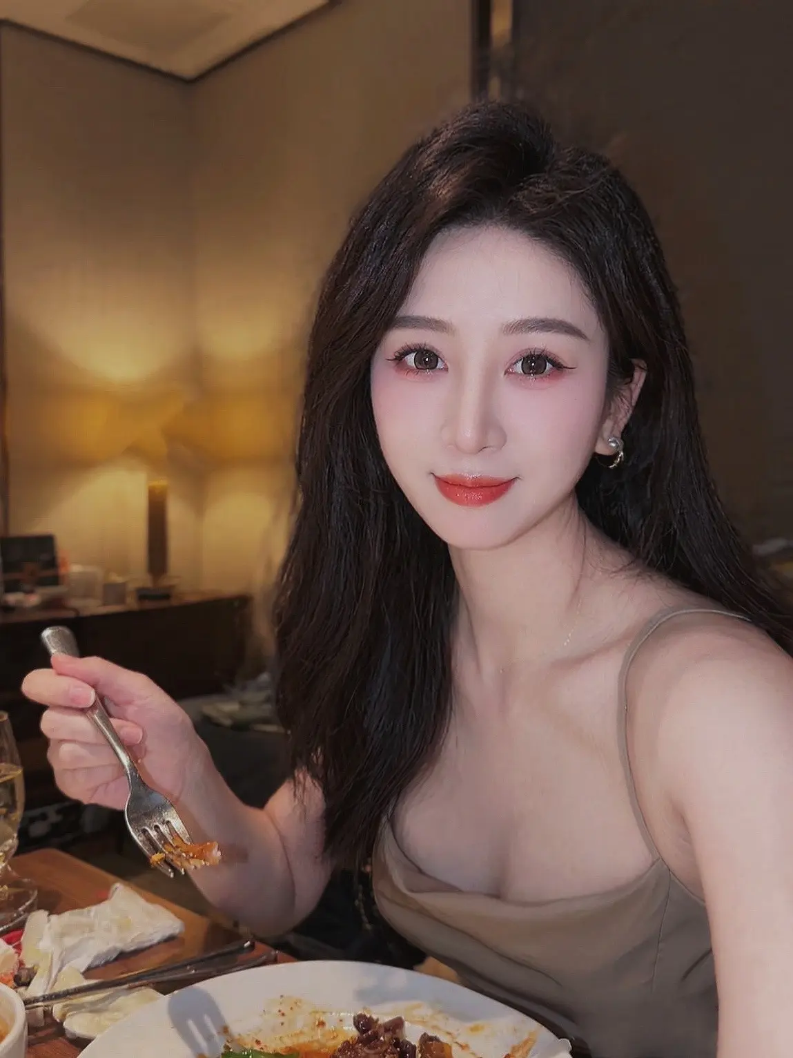 悄悄许愿🎂🎂默默感恩🙏🙏Good luck in the future