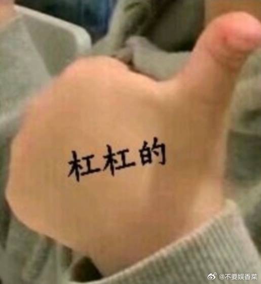 一代人有一代人的露营过去露营看重目的地有多偏远，现在大家更在意内心能否放松，露营