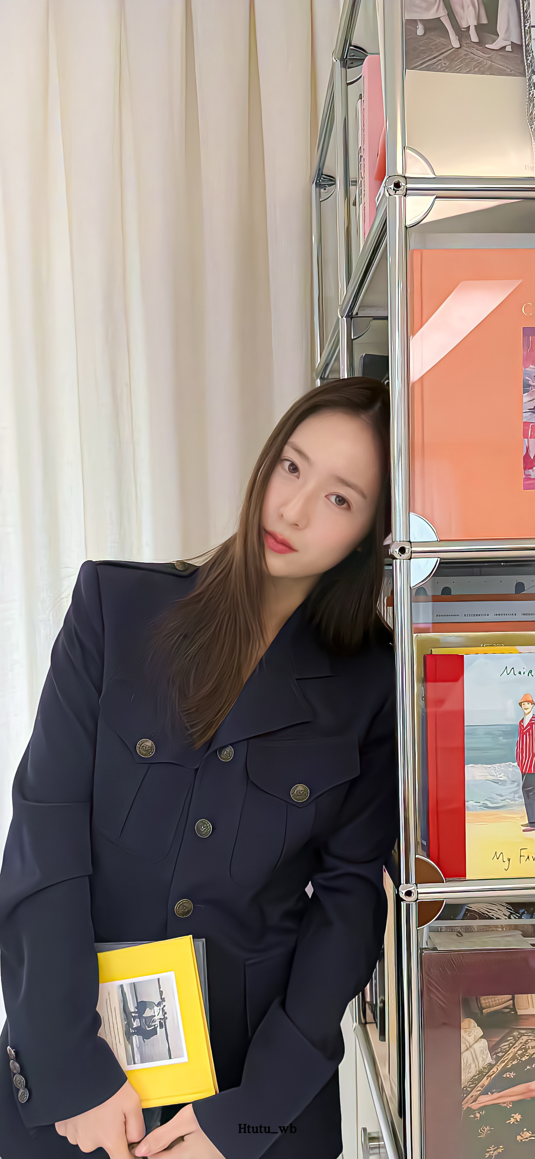 郑秀晶Krystal壁纸更新啦～🧸🖤 