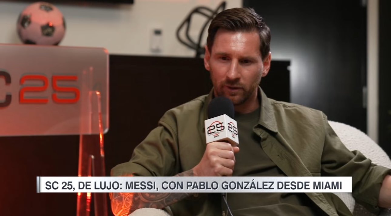 你知道你打过多少次决赛吗？传奇梅西：不，真的没有主持人：你已经打进了第43个决赛