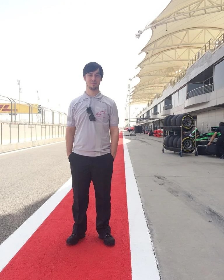 F1 F1 TV官方评论员Alex Jacques在ins上写道：距离这张滑稽的