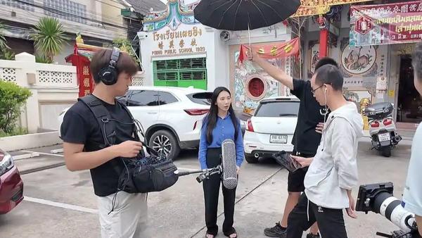 近日，潮汕方言电影《给阿嬷的情书》票房突破10亿元，与同期上线的《ENEMY》《