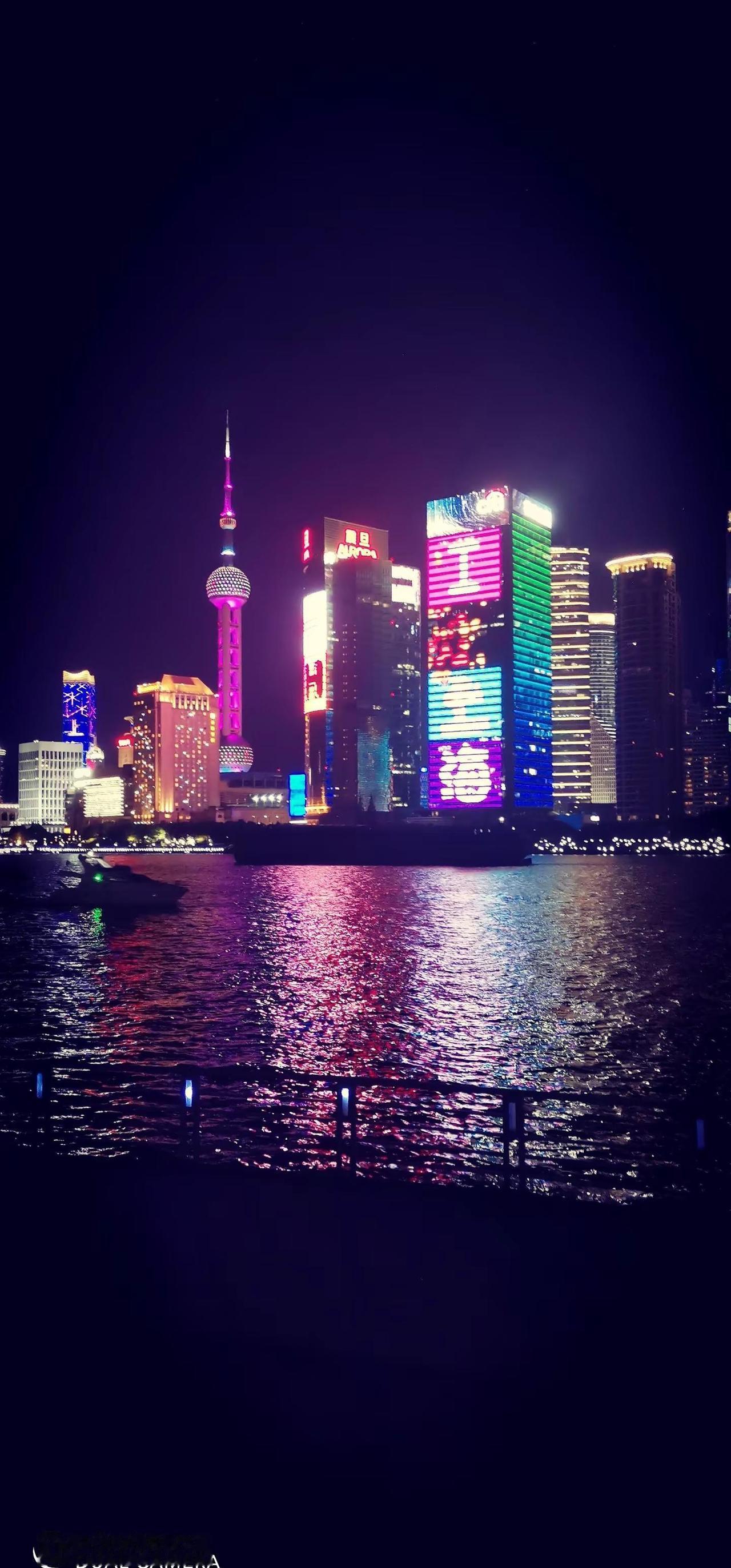 上海黄浦江外滩夜景 俯瞰城市的万家灯火 上海黄浦江夜景