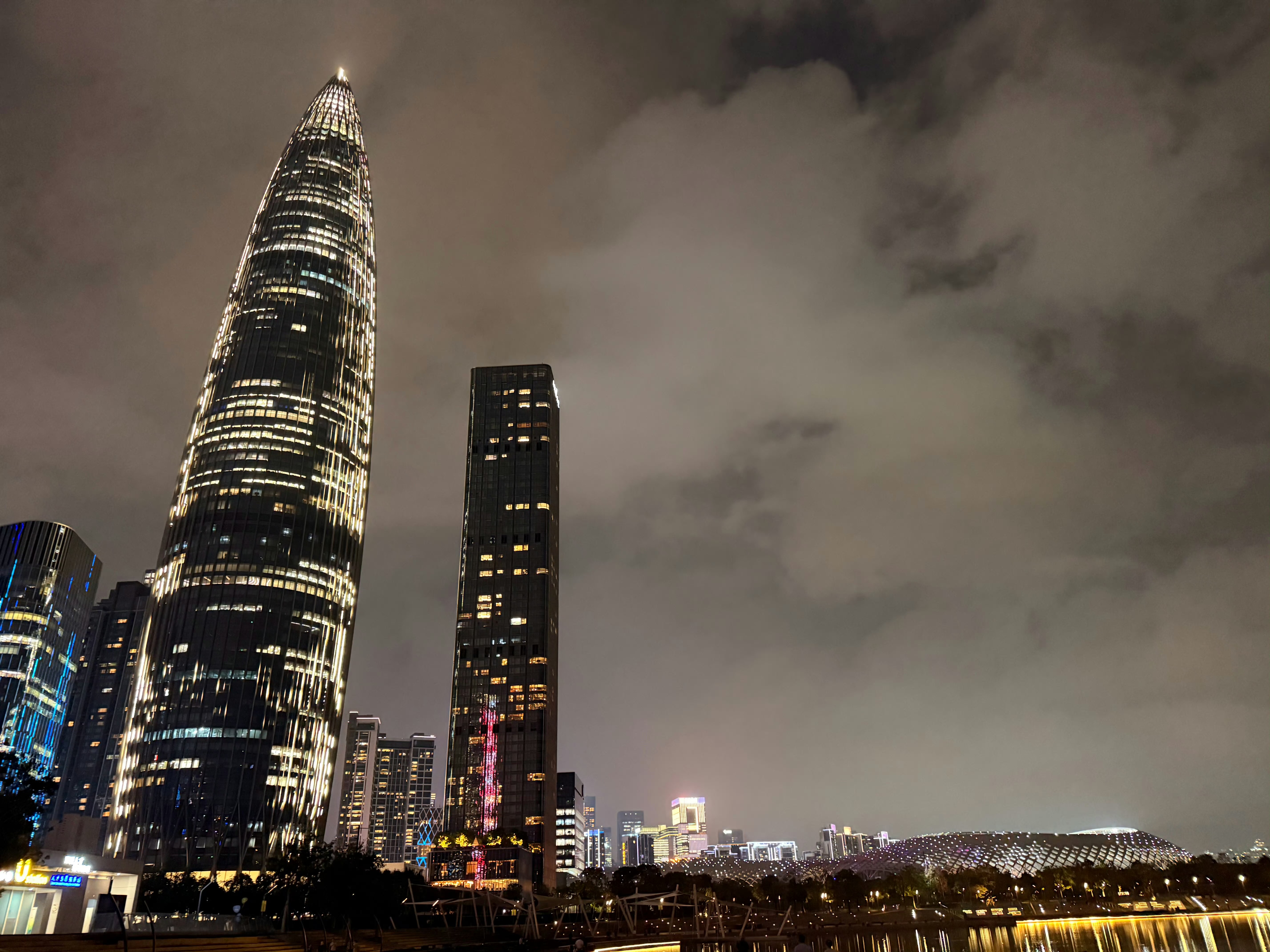盛世无饥馁，何须耕织忙。 ​​​