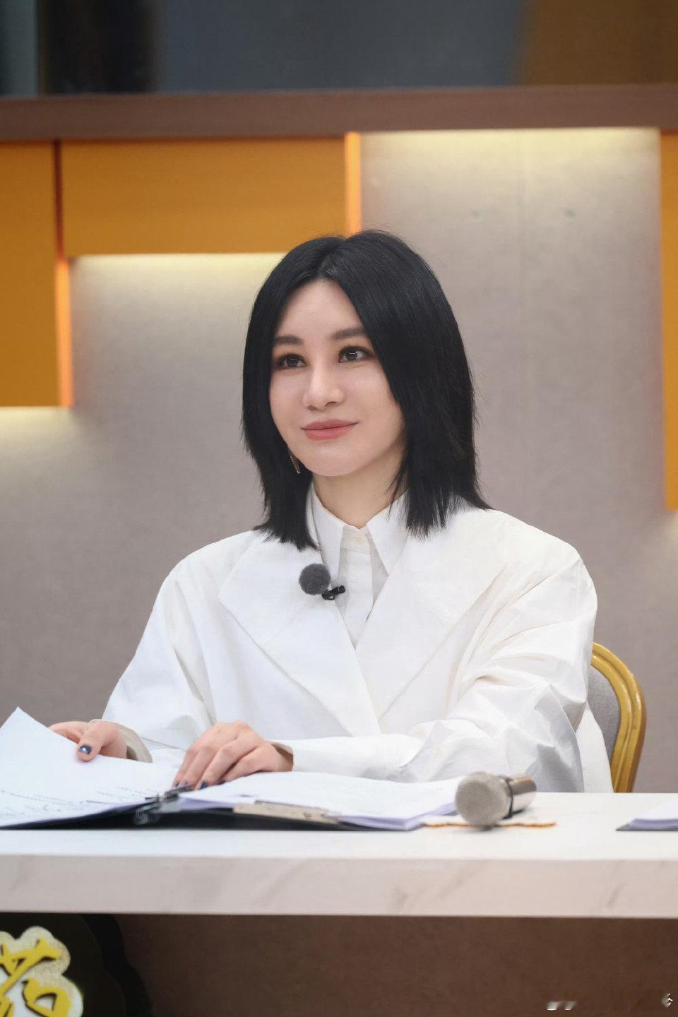 节目组没给尚雯婕剧本 看尚雯婕现场编小品才发现，有的人天生就吃这碗饭，没剧本没提