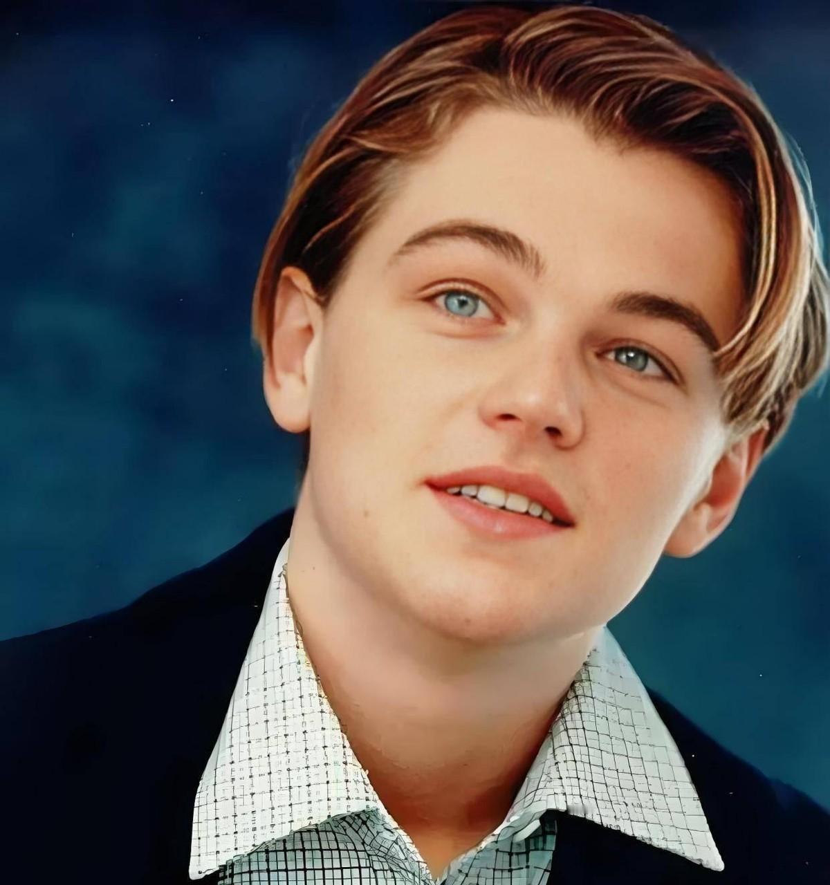 小李子竟然和希拉里在“萝莉岛”私会？1800万美金啊，这可真是个天文数字！ 我表