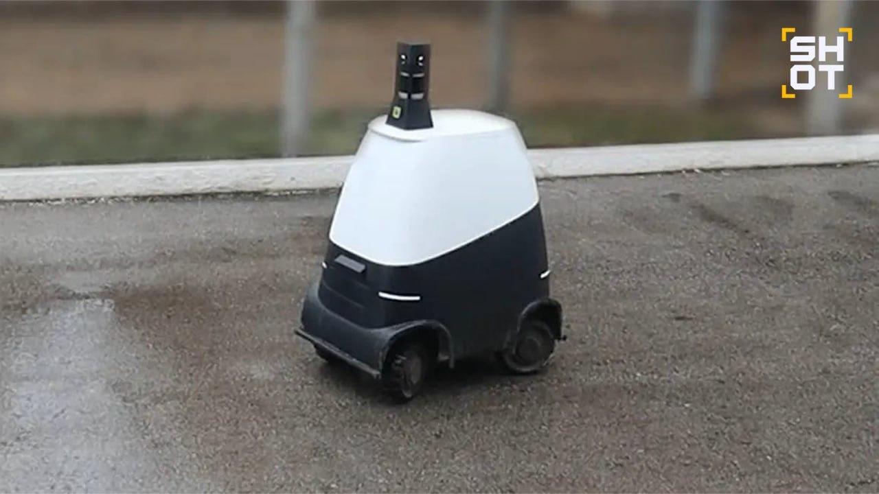 俄罗斯萨马拉地区的两所劳改营，最近迎来了一位新“同事”——一个名叫“巡警”的机器