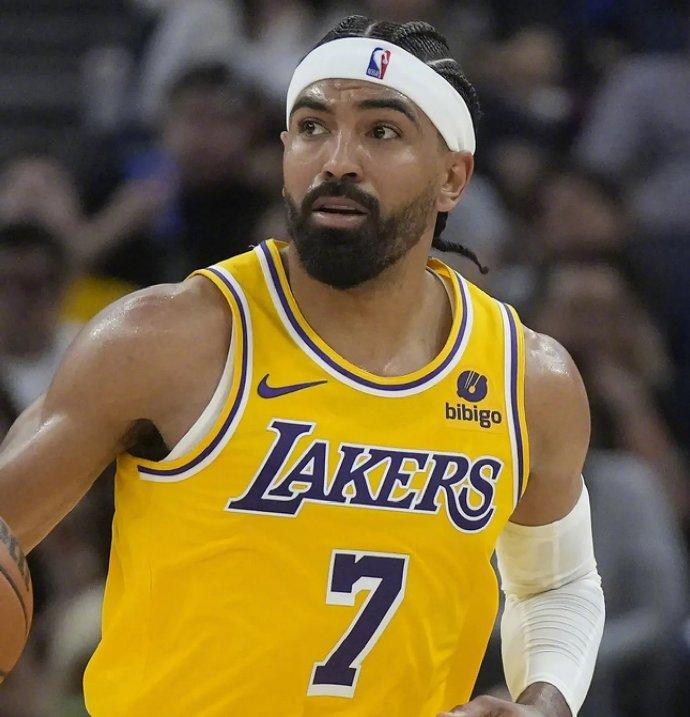 湖人报价库明加了~
湖人筹码：文森特、克莱伯、2032年次轮
勇士：除去！

E