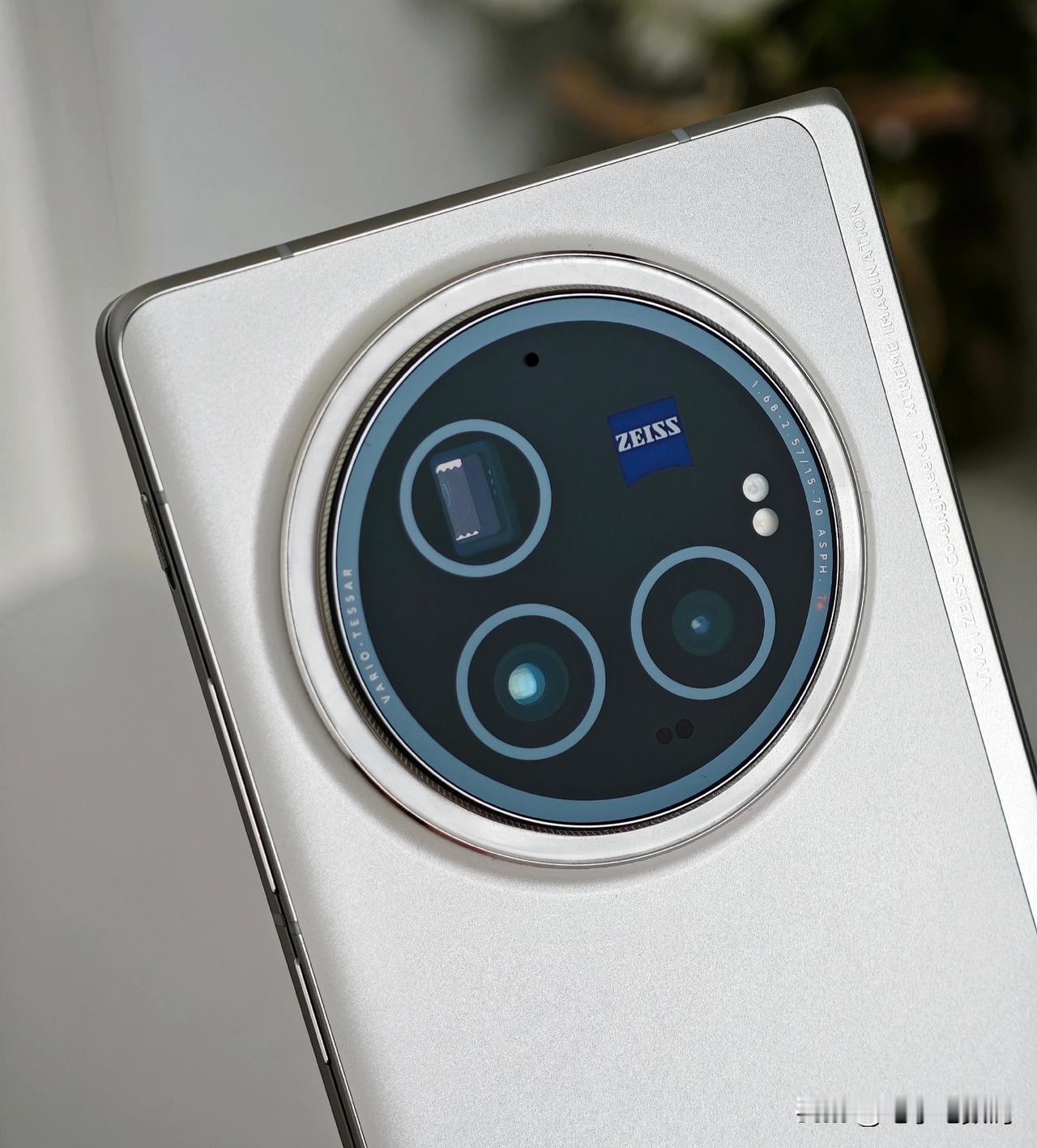 vivo 还是牛哇！居然继华为之后也要推出自研影像品牌了~
灭霸 X100 Ul