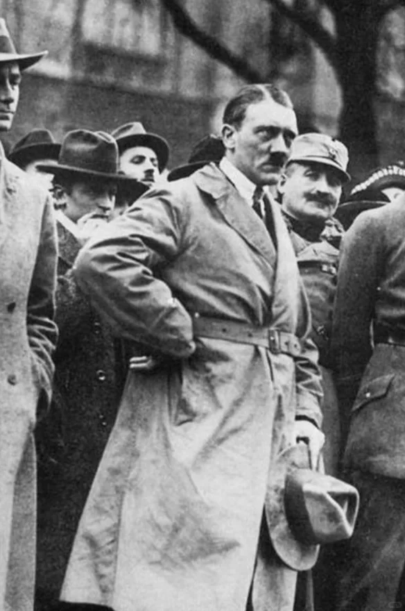 小胡子成名的开始，失败的政变：啤酒馆暴动