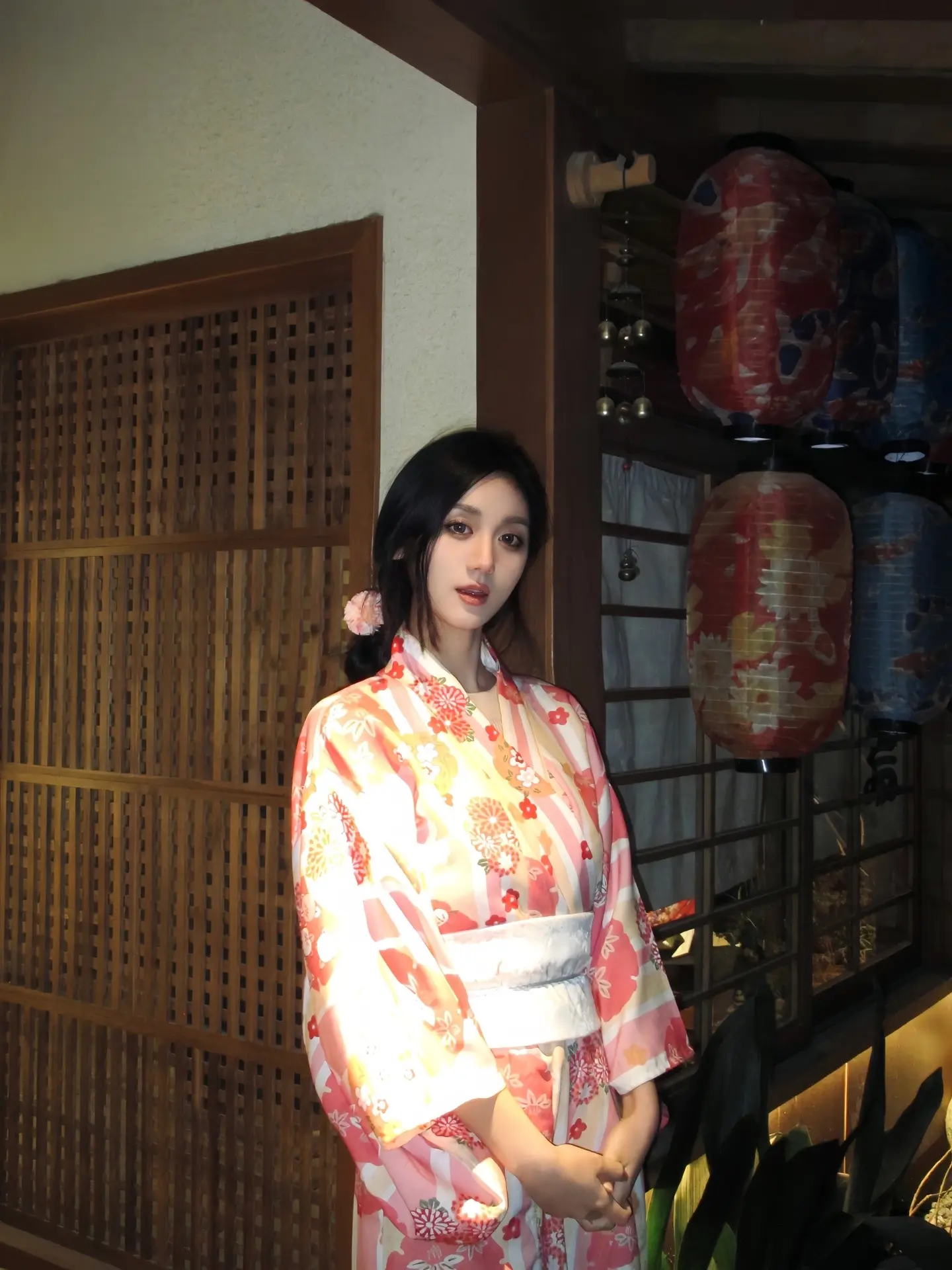 爱上一个人就好像创造了一种信仰 侍奉着一个随时会陨落的神
