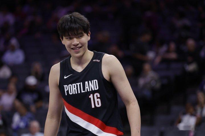 【开拓者主帅谈杨瀚森NBA表现】开拓者主帅说对杨瀚森非常满意10月22日，NBA