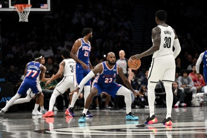詹姆斯：篮网高压防守对我们有帮助 除了无谓失误外我们打得不错NBA季前赛，76人