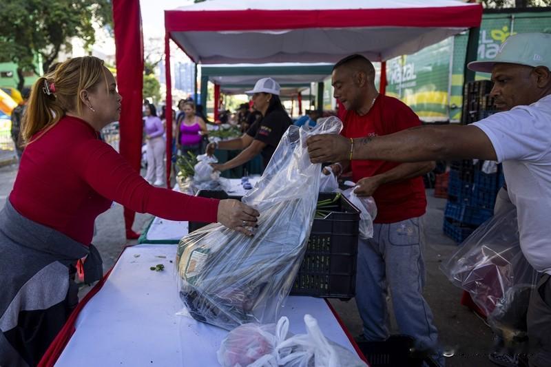美军将聚焦对委封锁与石油制裁管控这一举措无疑会加剧委内瑞拉的经济困境。委石油产业
