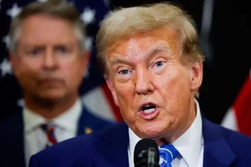 美国最高法院变卦！它不打算按原计划于1月9日就特朗普政府关税政策的合法性作出裁决