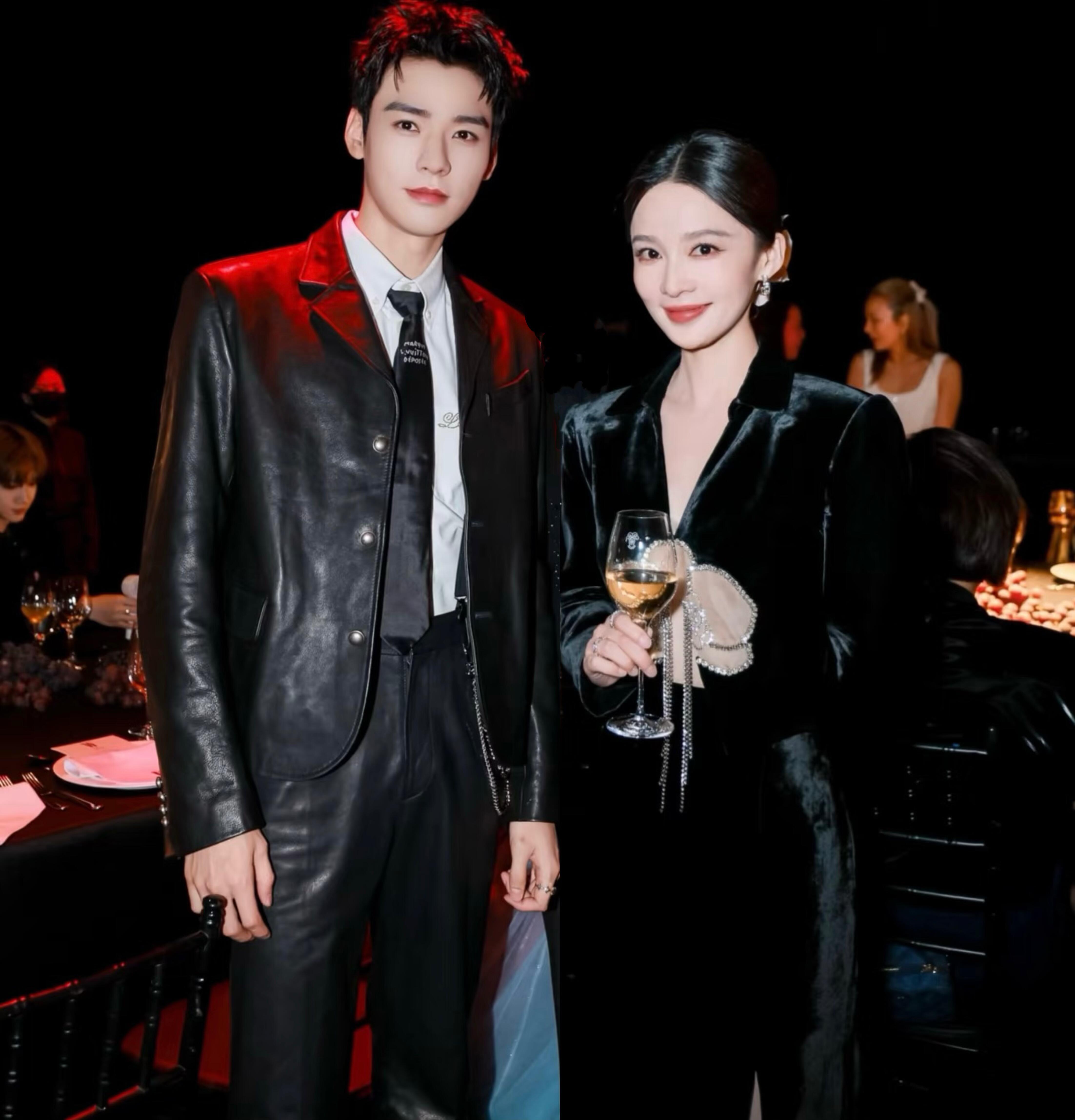 花少姐弟真的配一脸啊！李老四和龚老五 懂事的导演赶紧递本子吧 ​​​