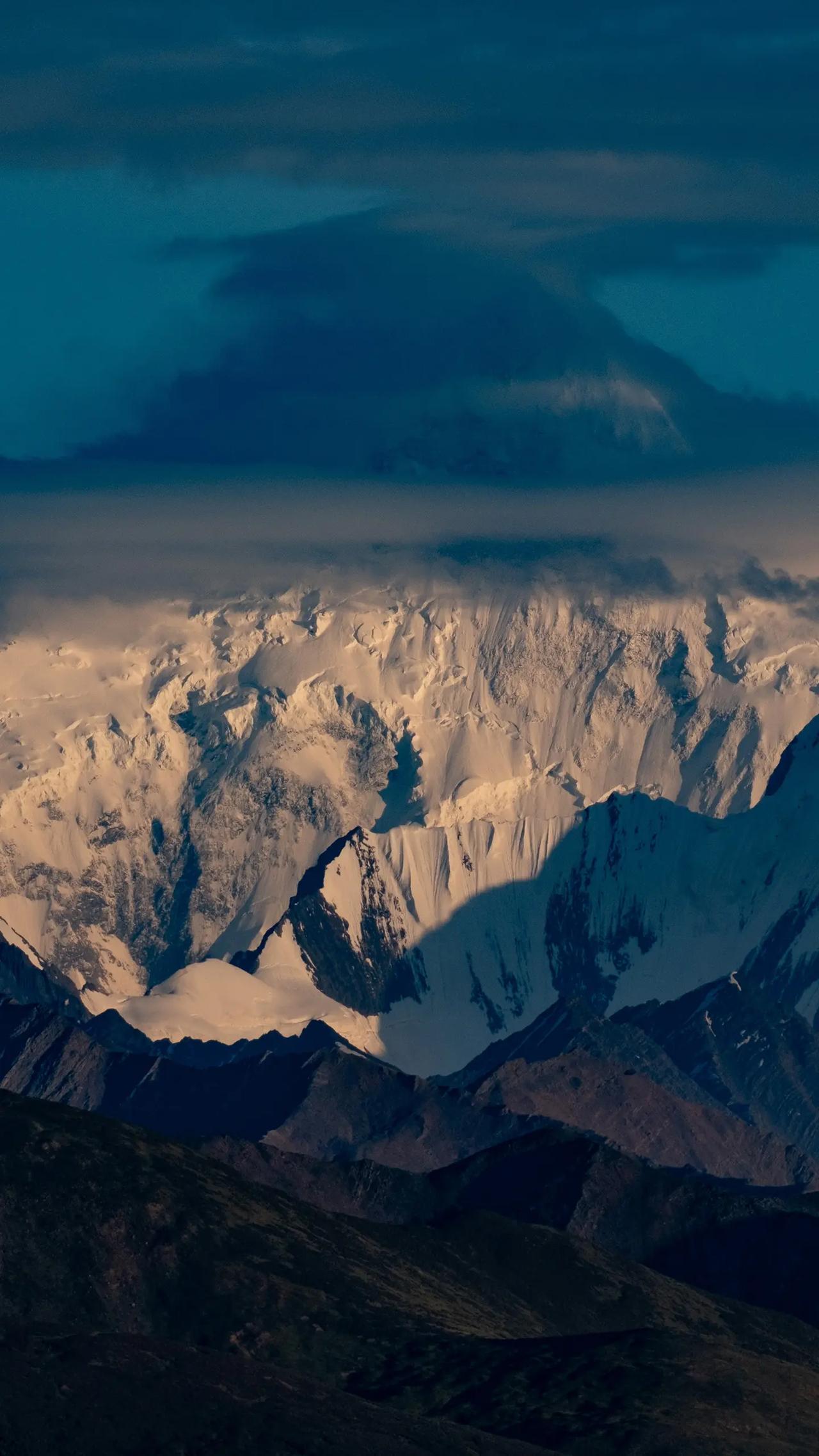 来自贡嘎雪山的招唤没理由忽视。