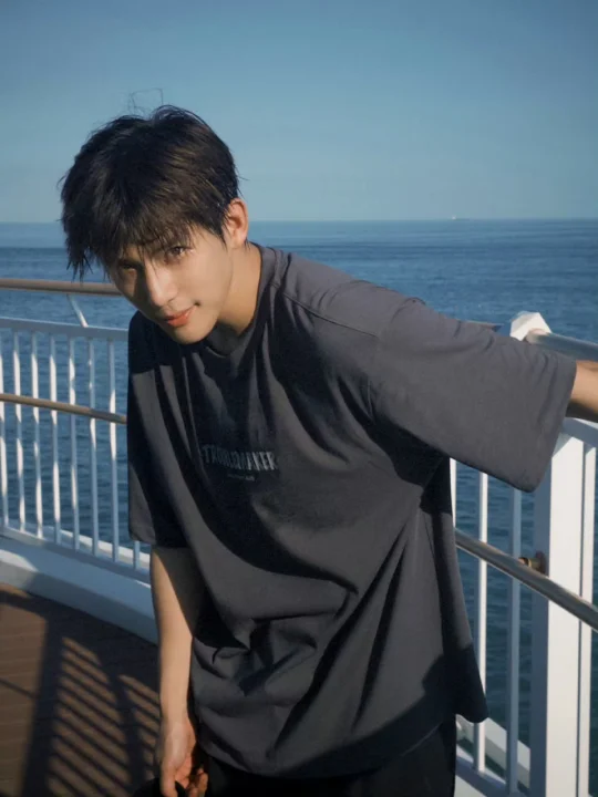 这个丸丸鱼好帅撒