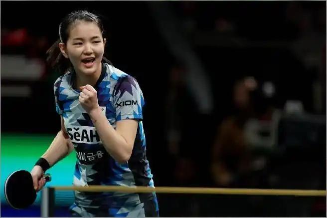 WTT球星挑战赛马斯喀特站刚刚结束了一场女单1/16决赛，女单世界排名第34的韩