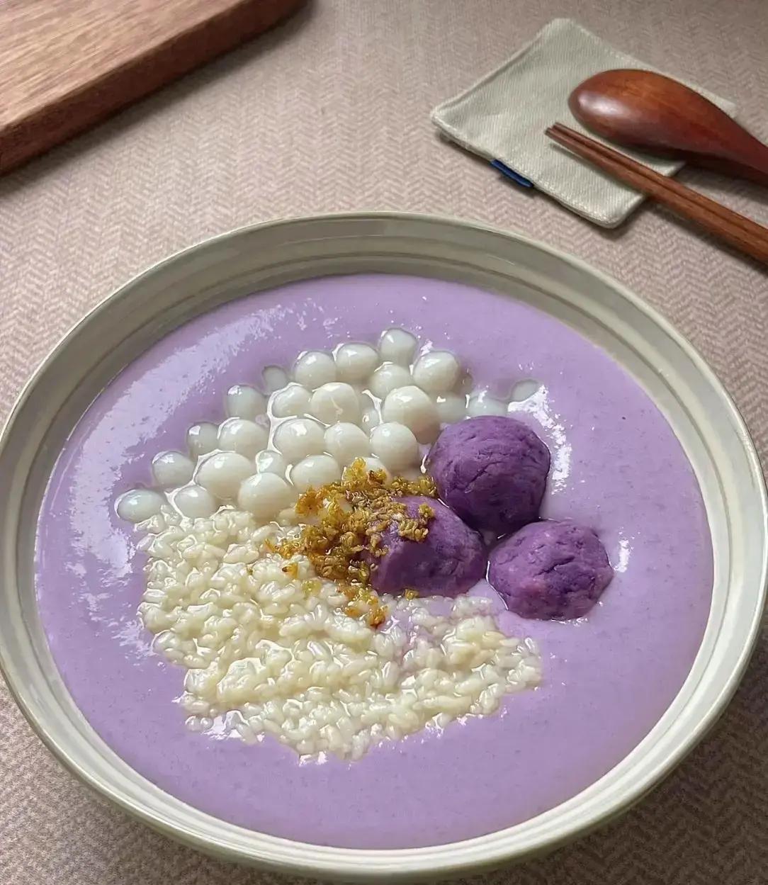 天冷了，来碗热乎乎的甜品粥，暖身又解馋！用家里常见的破壁机，就能轻松搞定两款超受