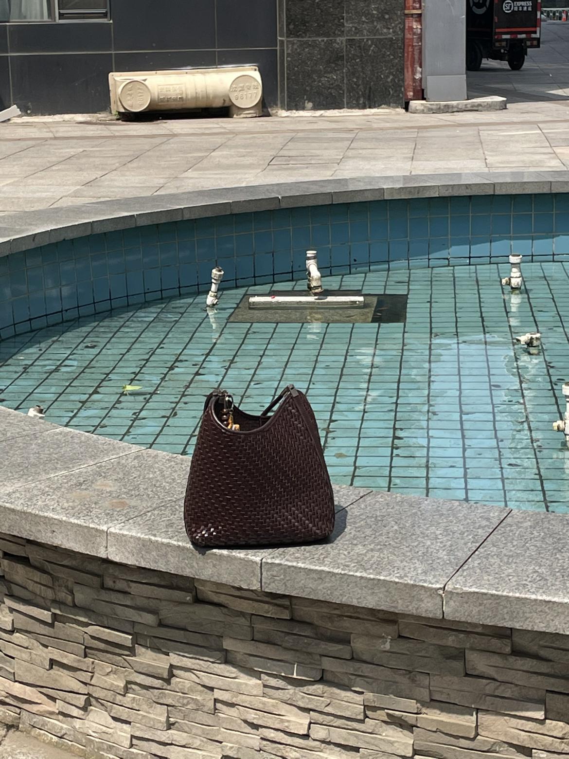 我的今日状态：😁轻松愉快
我这里的天气：☀️晴天
