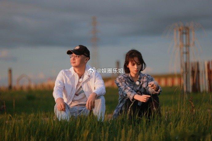 咱也不知道这节目在前期选人的时候是怎么做背调的，不会压根儿就没做？～～路行退出再