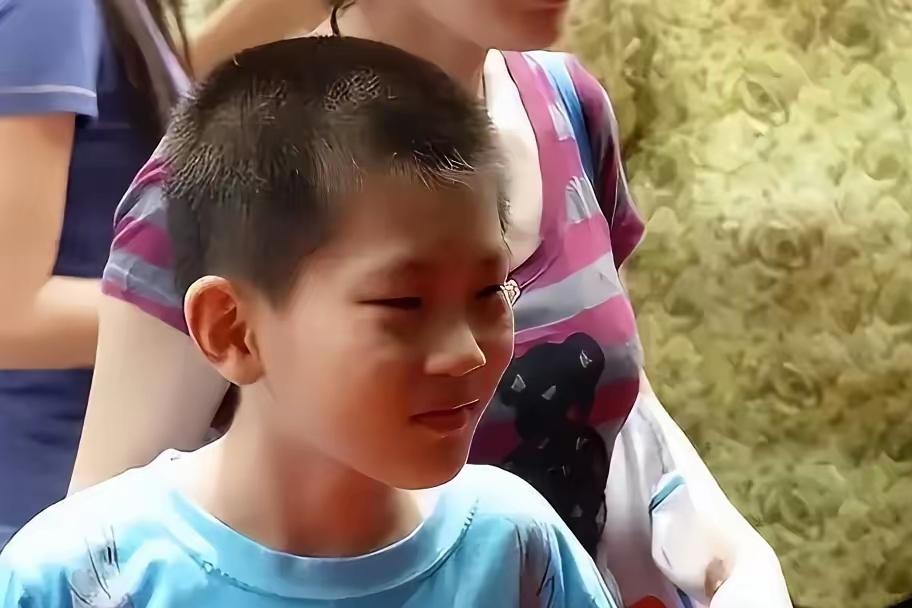 谁也想不到，两天半吃透全套小学课本、10岁高考拿下566分的天才少年，在踏入特色