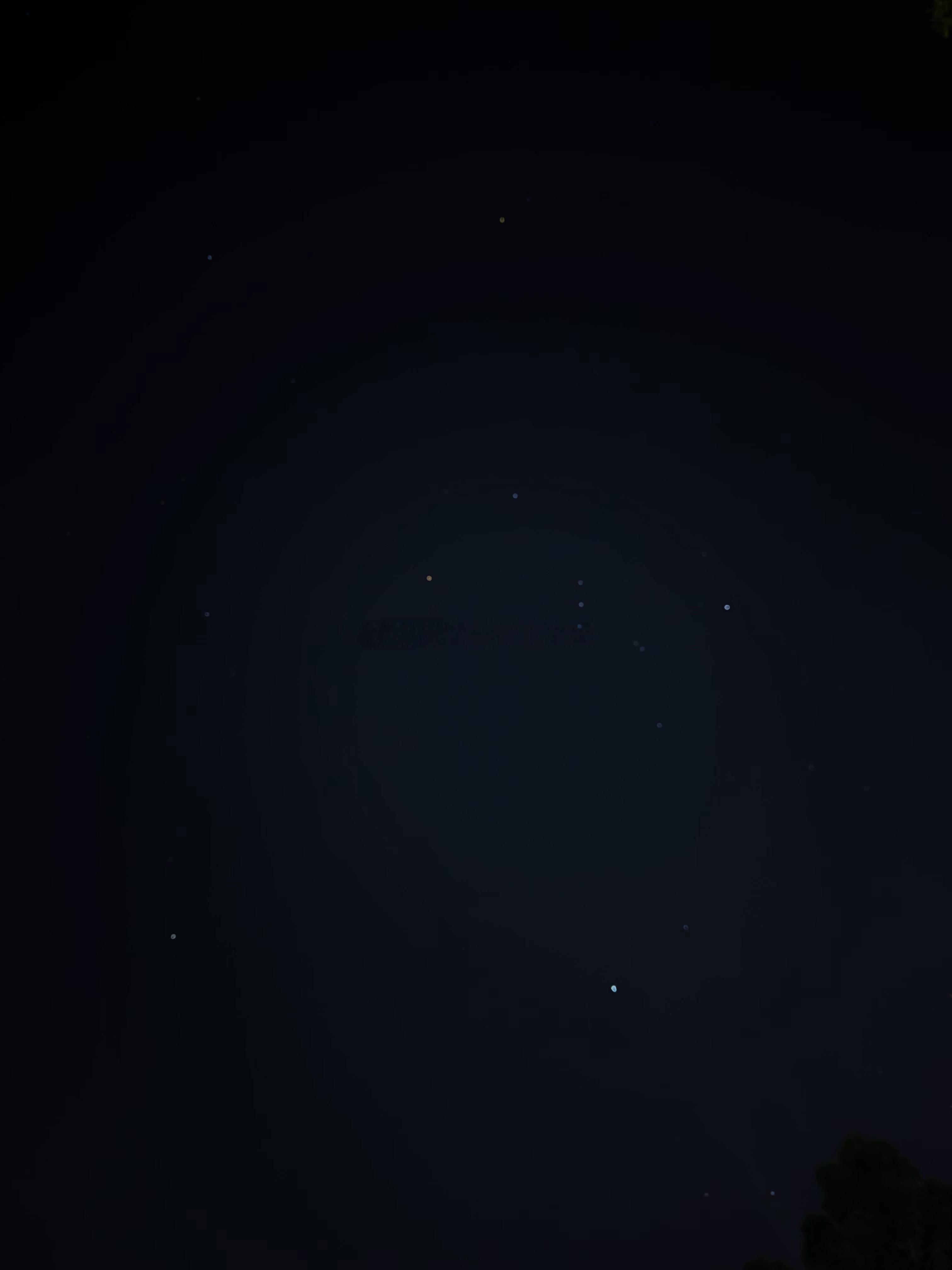 那三颗星是什么星 