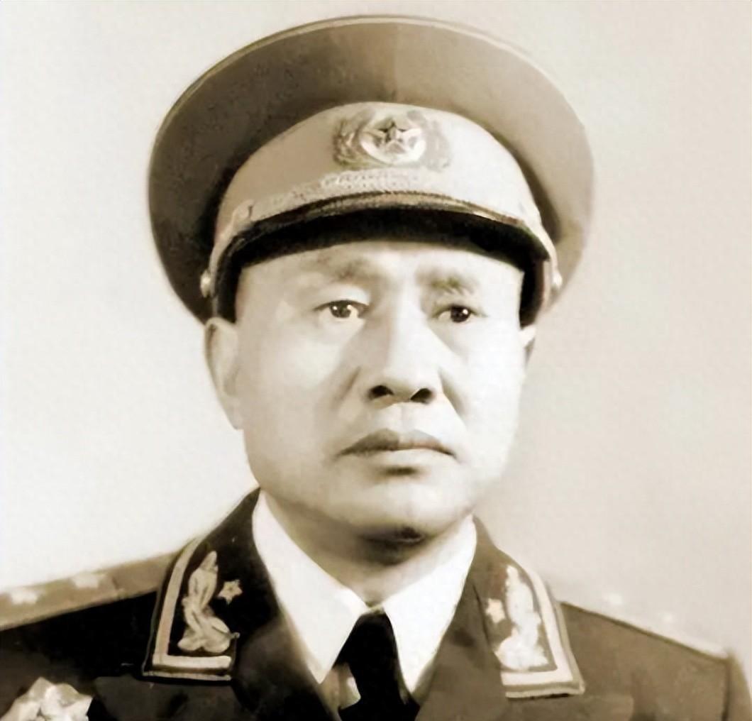 胡奇才专程赴武汉看望王树声，感慨当年两记巴掌结实，王树声也坦言那时确实有些野蛮！