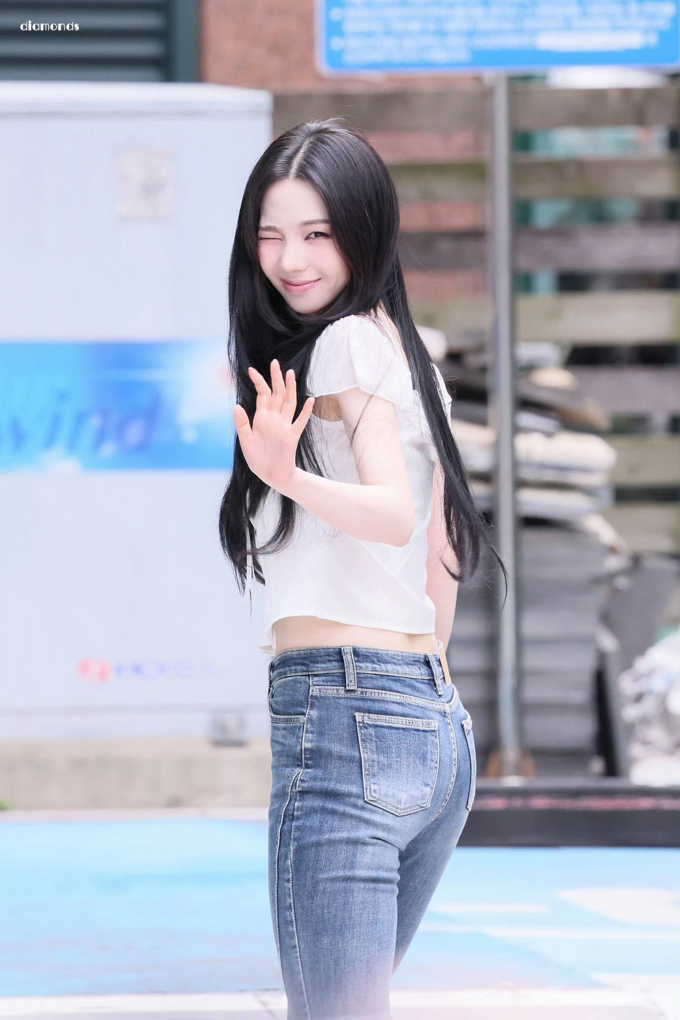 260607   K4线下签售 