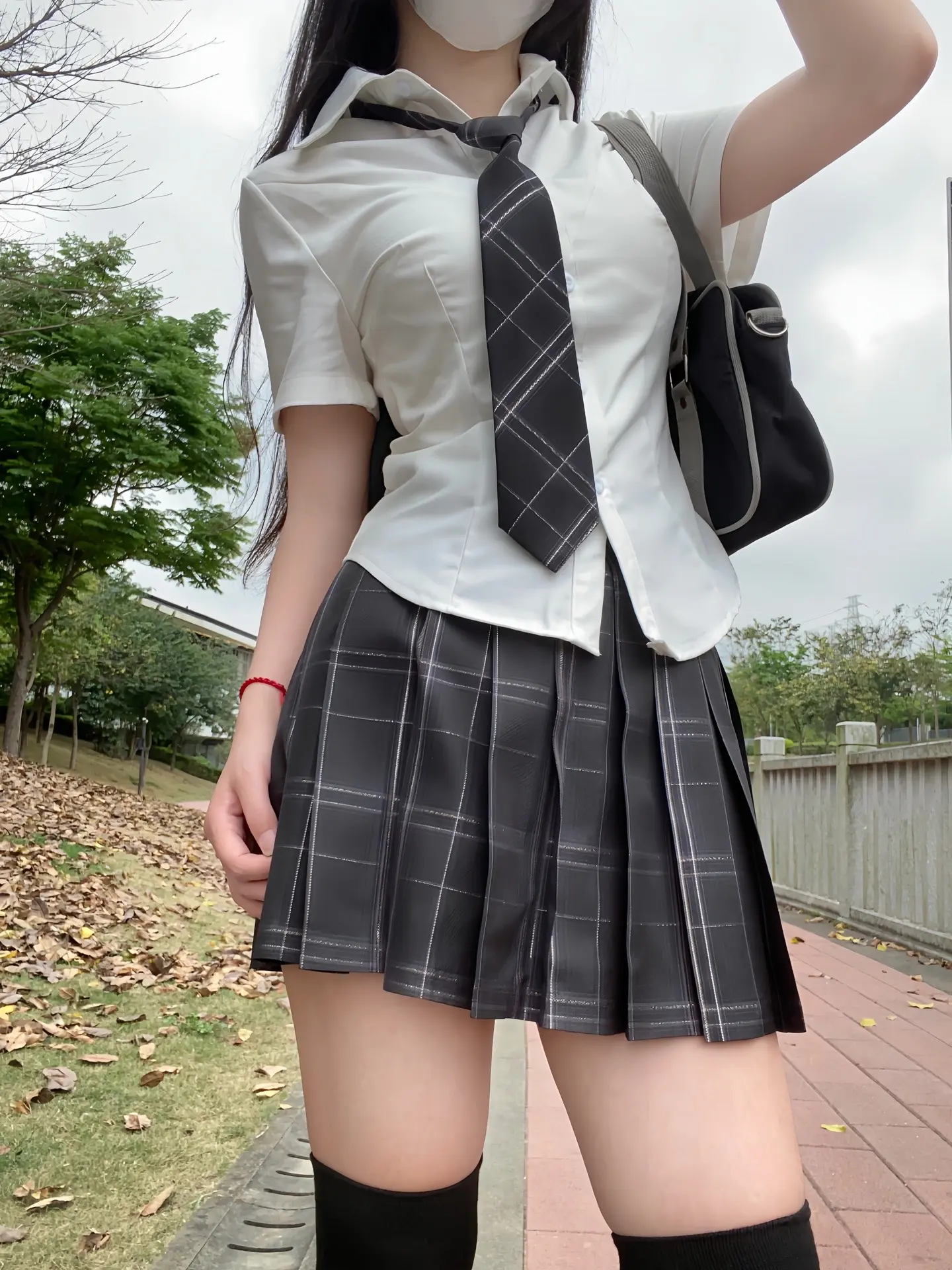 不会活在你预想的人设里