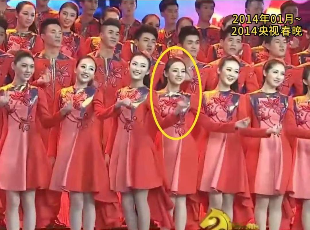 谁懂啊！
2026年马年春晚主持阵容一官宣，我就被马凡舒的名字狠狠戳中了！她连续