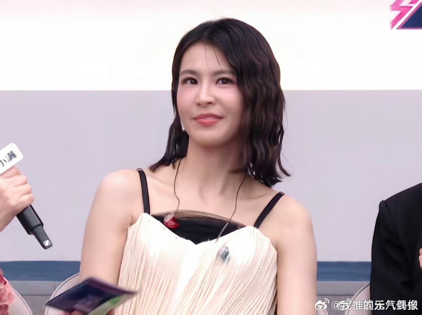 曾沛慈感谢赵兆照单全收 搁浅夯爆了 经典曲目焕新演绎，细节满满，每一处处理都能看