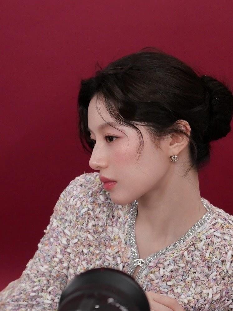 高允真好美 ​​​