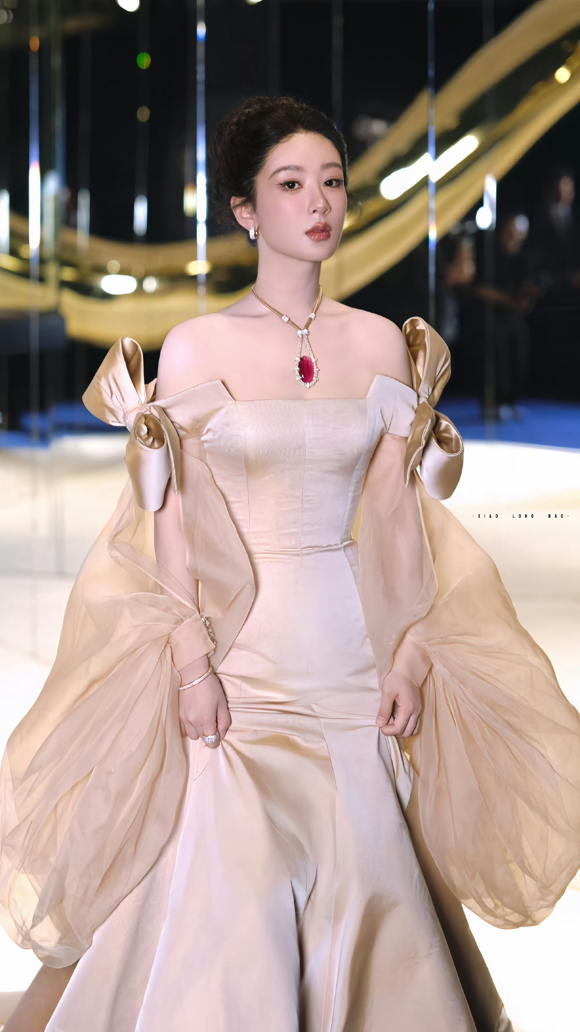 杨紫  yz杨紫董竹君 yz杨紫玉兰花开君再来 你知道么，有个人时时想念着你，惦