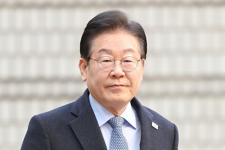 美韩同盟面临解体？李在明宣布要收回战时指挥权，但特朗普不同意，还留了后手
韩国新