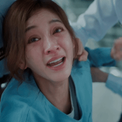 阳光女子合唱团点映口碑电影《阳光女子合唱团》首轮点映口碑刷屏，陈意涵惠贞送走女儿