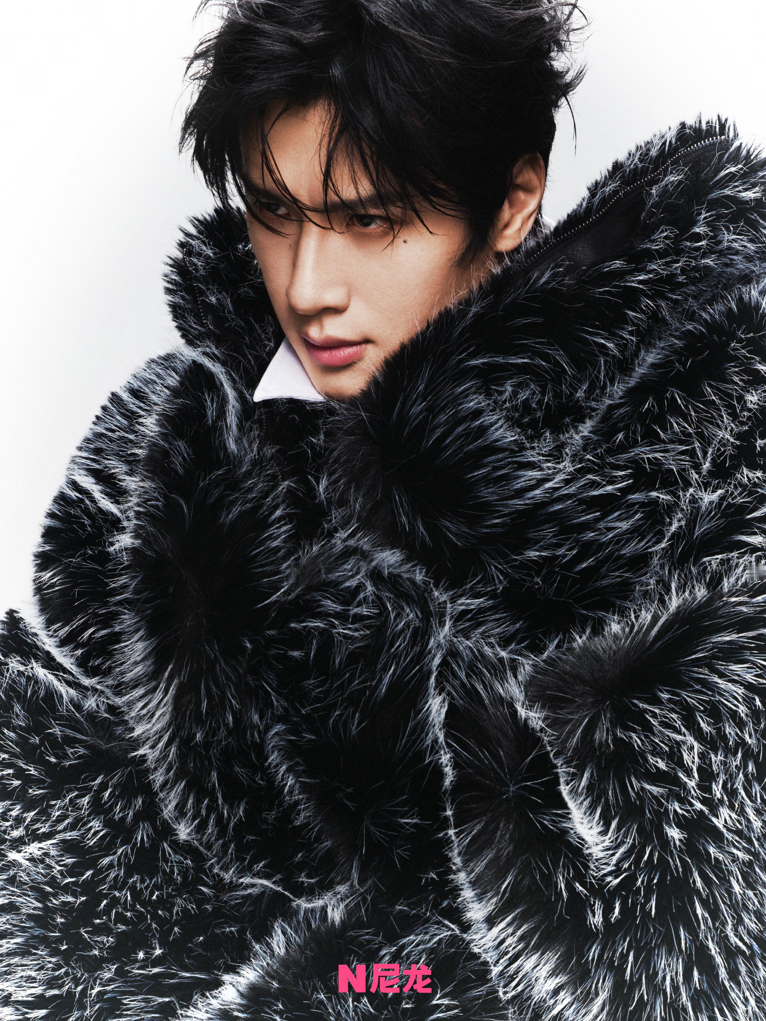 展轩 × NYLON China March 2026.尼龙三月开季刊正式发布，