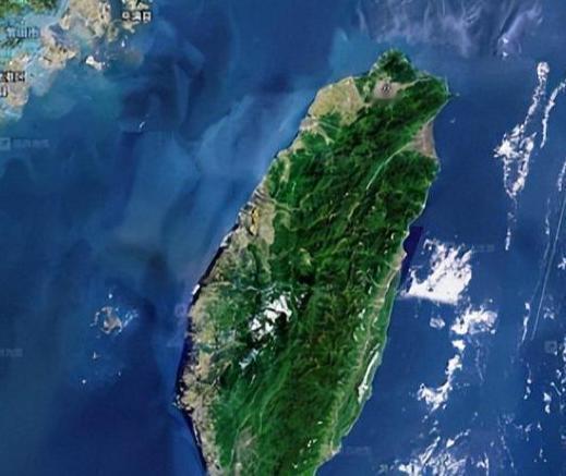 近段时间，围绕台海的外部动作持续增多，一些国家频繁把台湾问题与地区安全联系在一起