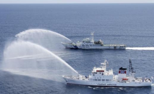 日本打响了中日战争的第一枪？就在前不久，日本直接用强硬手段扣下了咱们的渔船与渔民