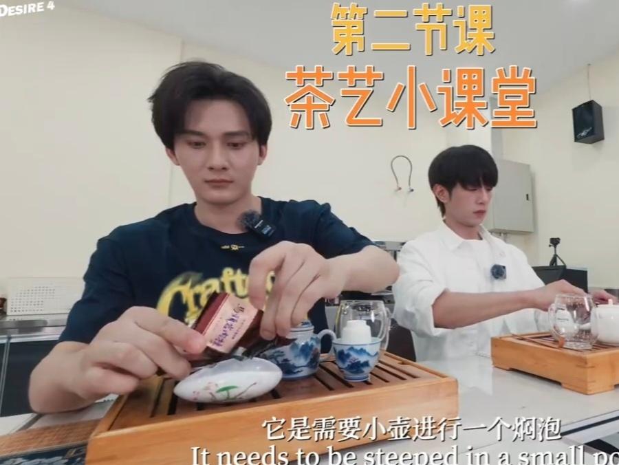 两个呆比🤏 ​​​
