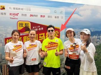 看了马上70岁的吕良伟，全国90%的中年男人恐怕都要倒吸一口凉气。70岁看着像4